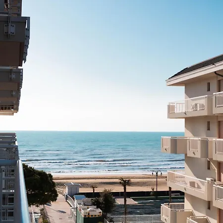 Appartamento Diplomatic Fronte Mare